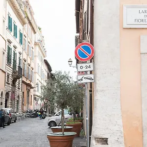 Domus Giulia Bed and breakfast